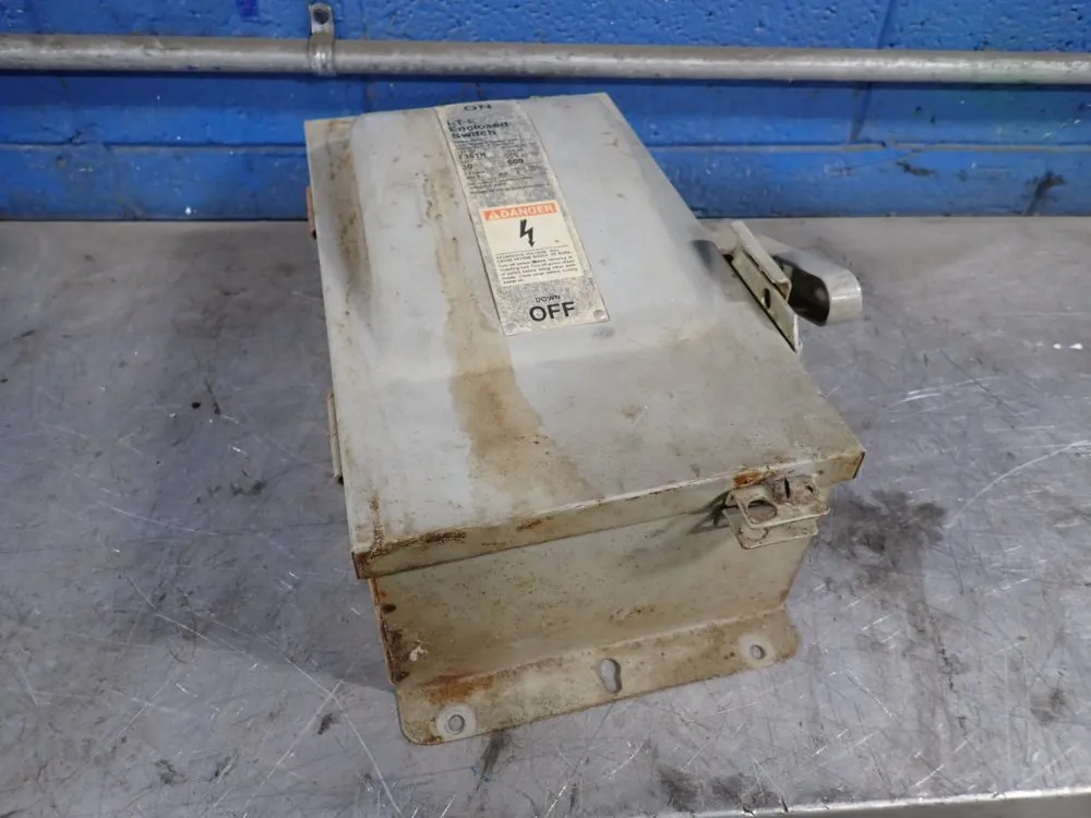 Siemens 30 Amps Fusible Disconnect - F351h