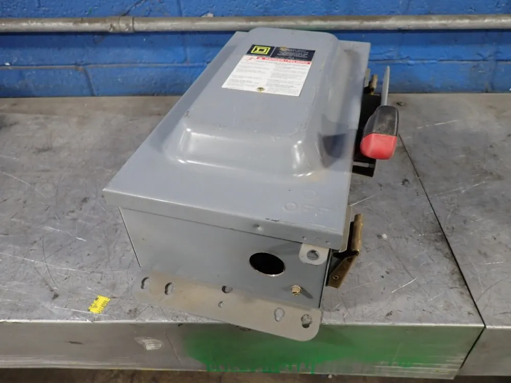 Square D 60 Amps Non Fusible Disconnect - Hu362awk