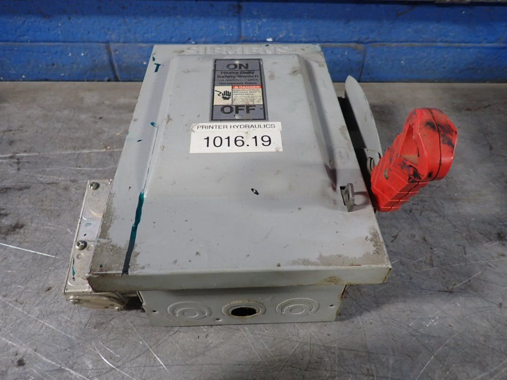 Siemens 30 Amps Non Fusible Disconnect - Hnf361