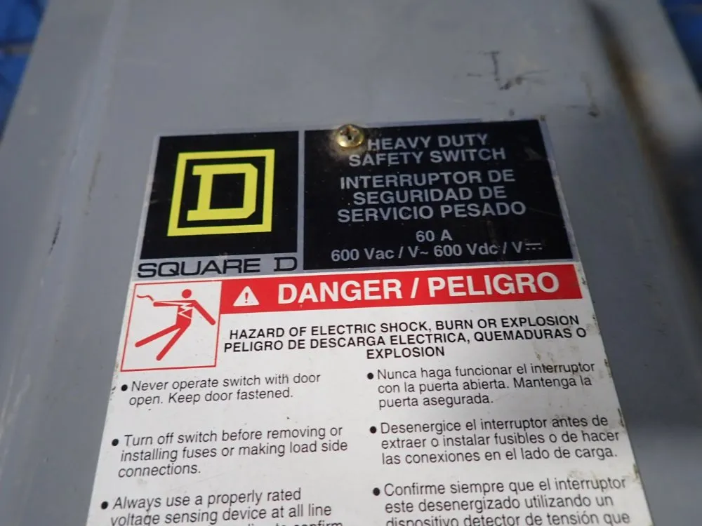 Square D 60 Amps Non Fusible Disconnect - Hu362awk