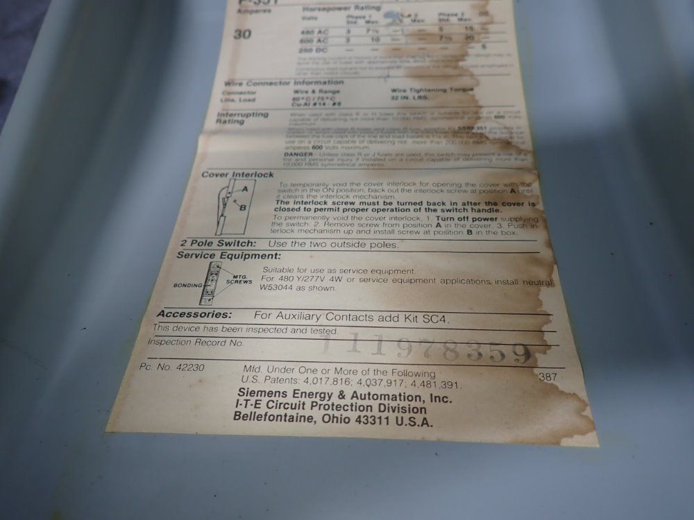 Siemens 30 Amps Fusible Disconnect - F-351