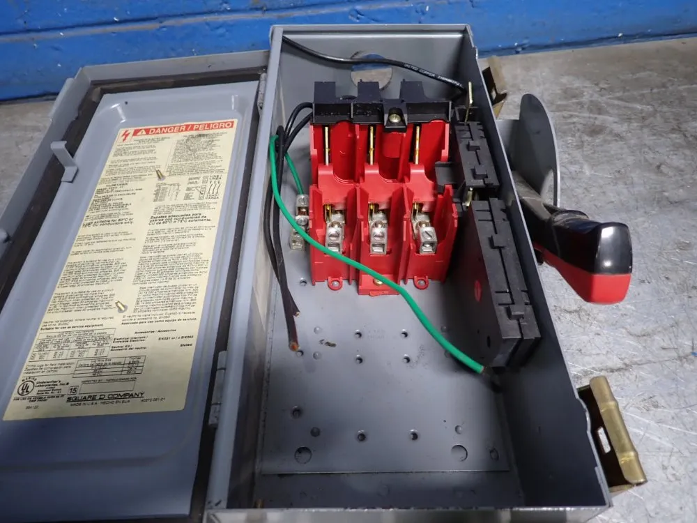 Square D 30 Amps Non Fusible Disconnect - Hu361awk