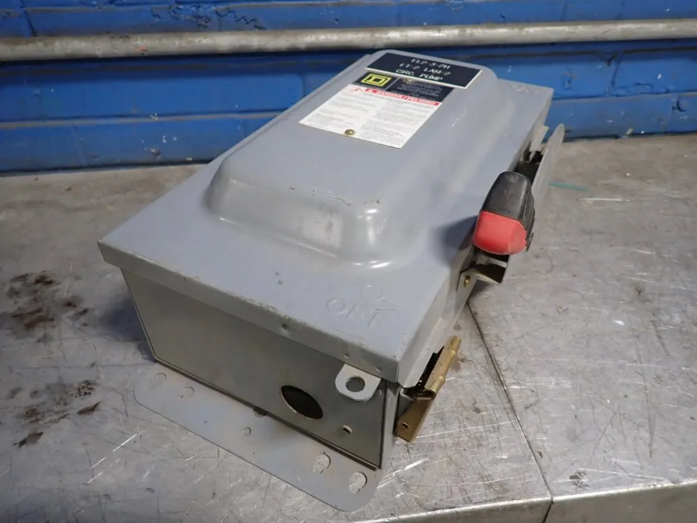 Square D 60 Amps Non Fusible Disconnect - Hu362awk