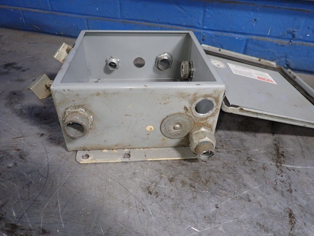 Hoffman 8" X 8" X 4" Electrical Enclosure - A-808ch