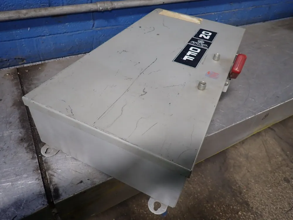 General Electric 100 Amps Fusible Disconnect - Th3363j