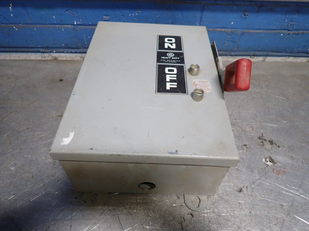 General Electric 30 Amps Non Fusible Disconnect - Thn3361j