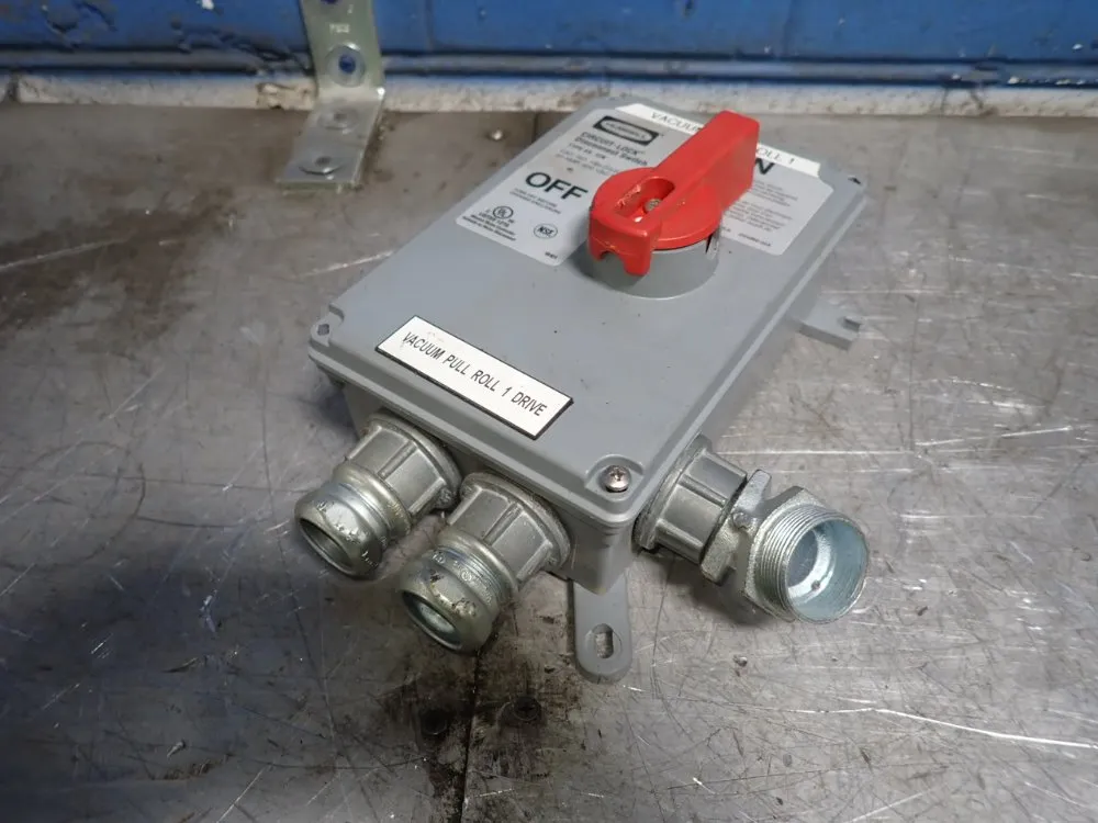 Hubbell 30 Amps Disconnect Switch - Hblds3vfd