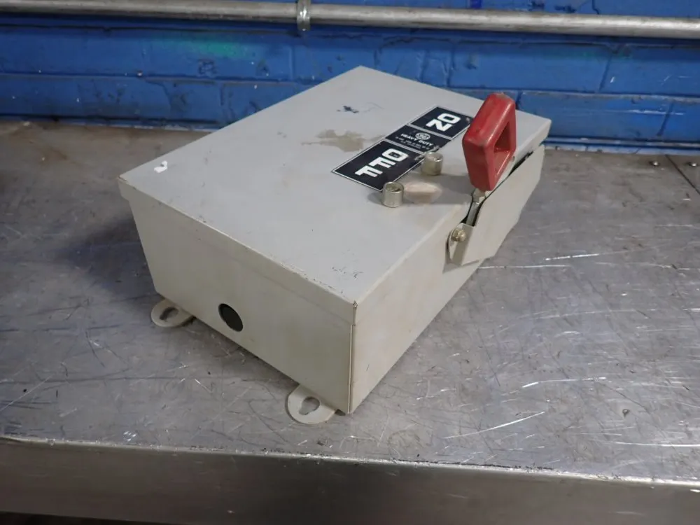 General Electric 30 Amps Non Fusible Disconnect - Thn3361j