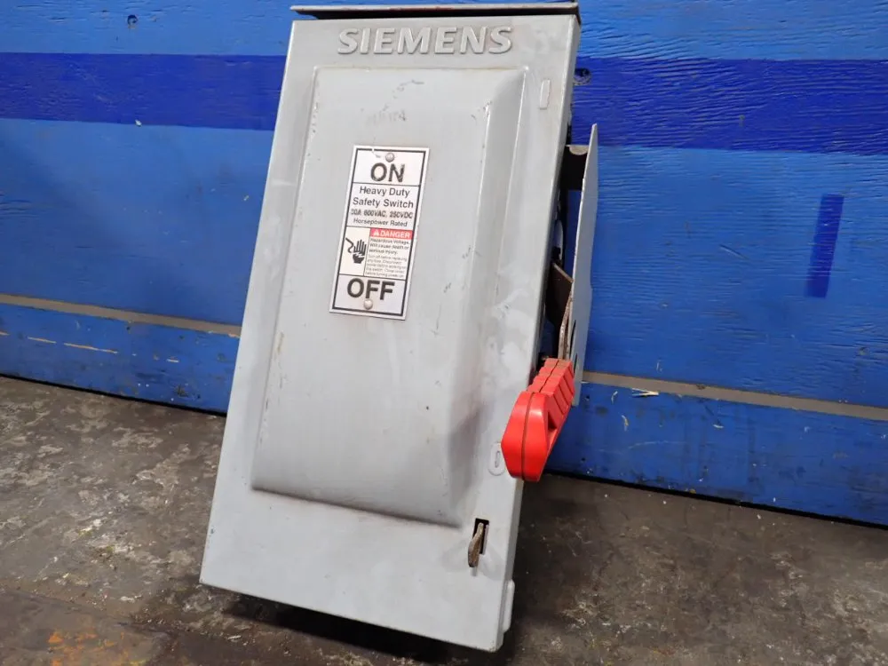 Siemens 30 Amp / 600 Vac Fusible Disconnect - Hf361r