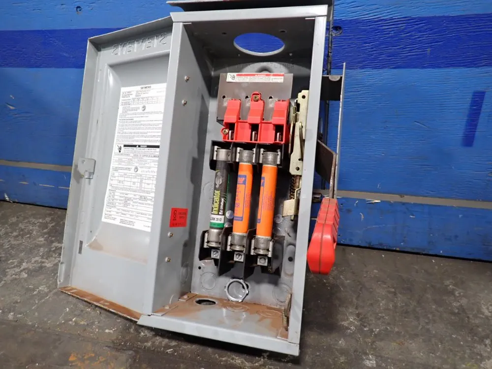 Siemens 30 Amp / 600 Vac Fusible Disconnect - Hf361r