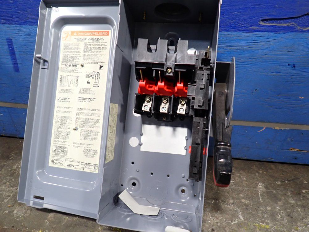 Square D 30 Amp / 600 Vac Non Fusible Disconnect - Hu361rb