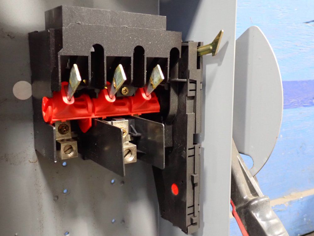 Square D 100 Amp / 600 Vac Non Fusible Disconnect - Hu363rb