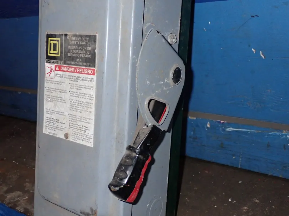 Square D 30 Amp / 600 Vac Non Fusible Disconnect - Hu361rb