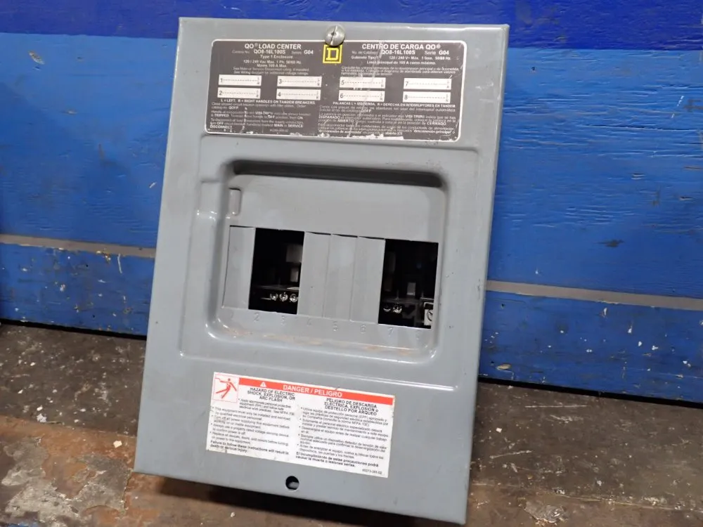 Square D 100 Amp / 120/240 Vac Load Center - Qo8-16l100s
