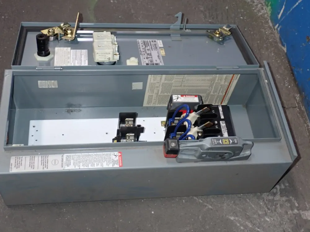 Square D 30 Amp / 600 Vac Fusible Disconnect