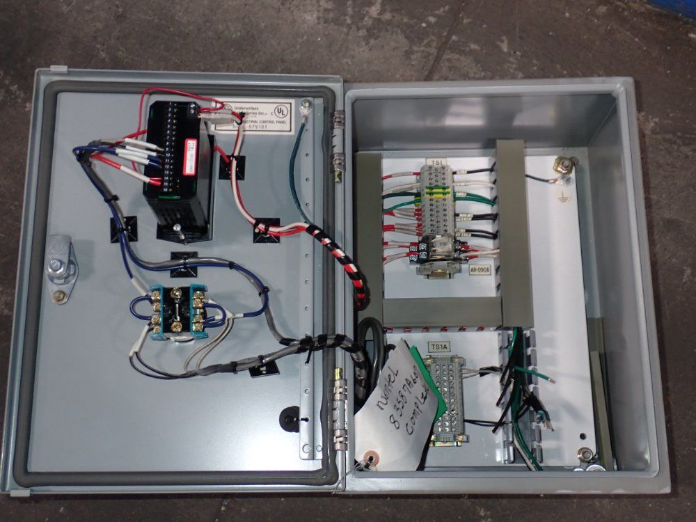 Red Lion Process Controller - Pcu