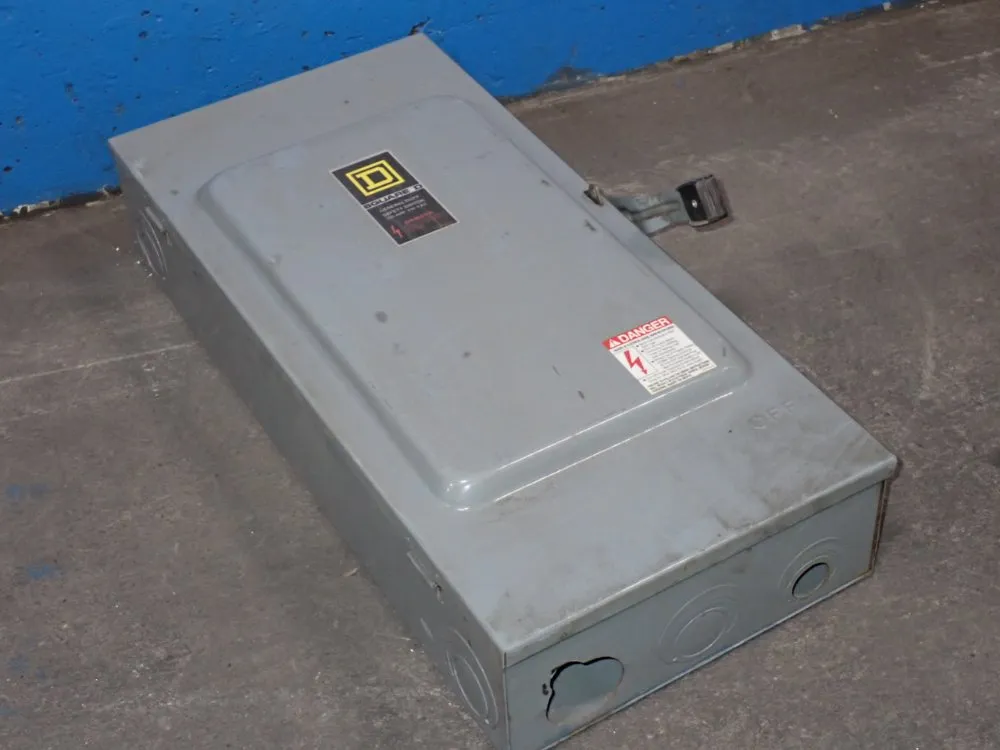 Square D 200 Amp / 240 Vac Fusible Disconnect - D324n