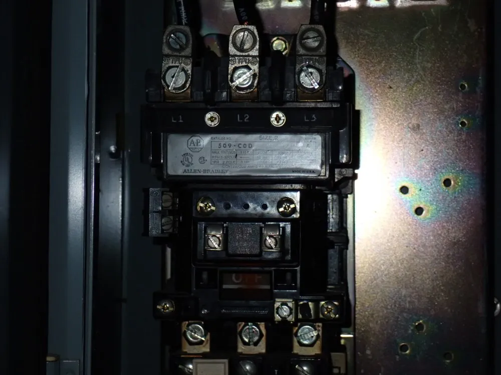 Allen Bradley Size 2 Combination Starter - 512-bab-24