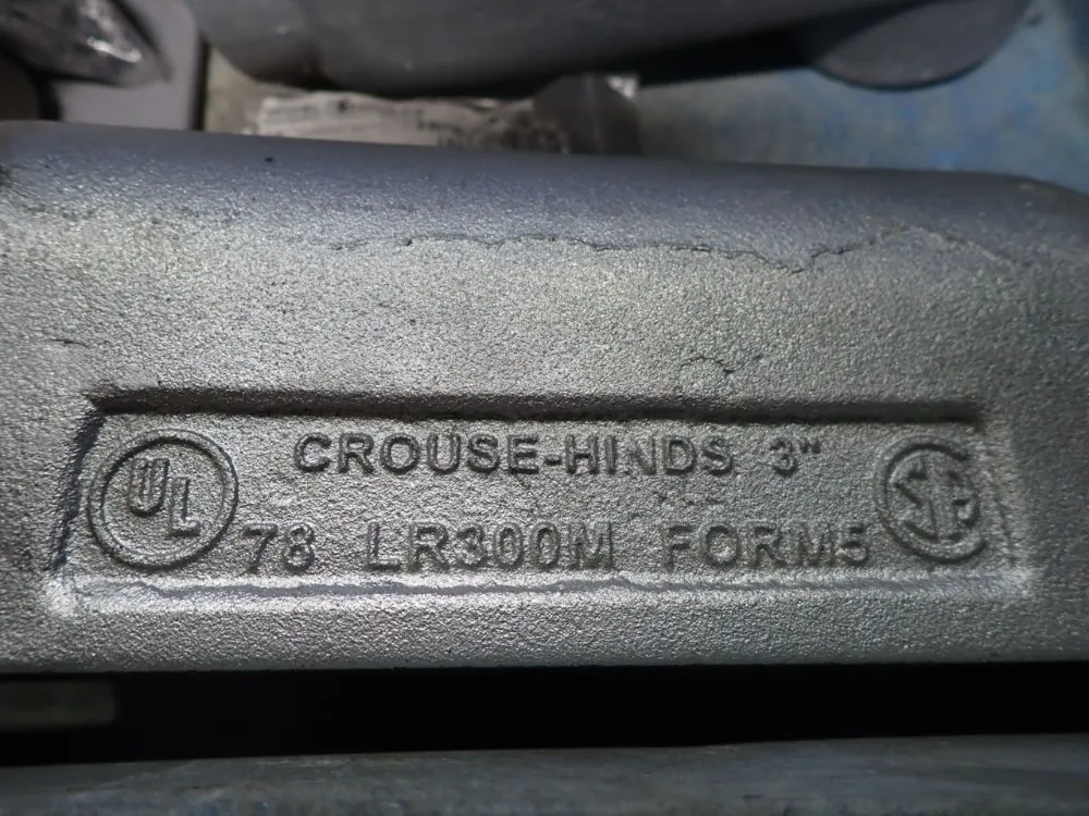 Crouse-hinds, Red-dot Conduit Body