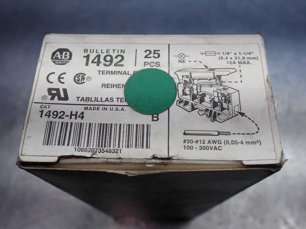 Allen-bradley 24 Terminal Blocks, Screw Connection, Fusible. - 1492-h4