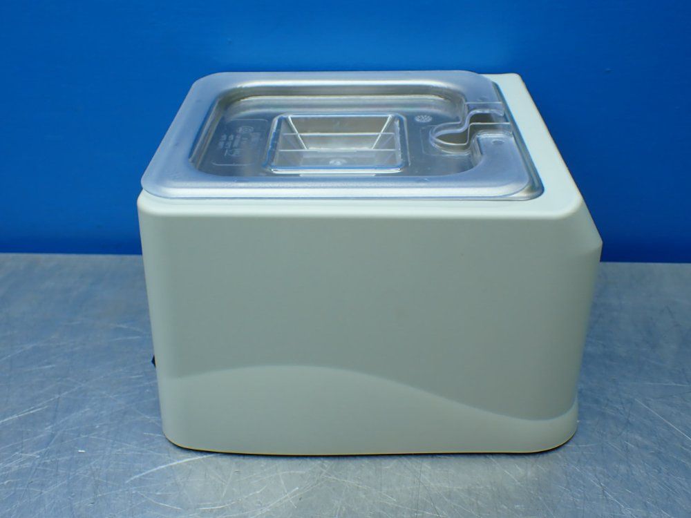 Benchmark Scientific Mybath 2 Liter Water Bath - B2000-2