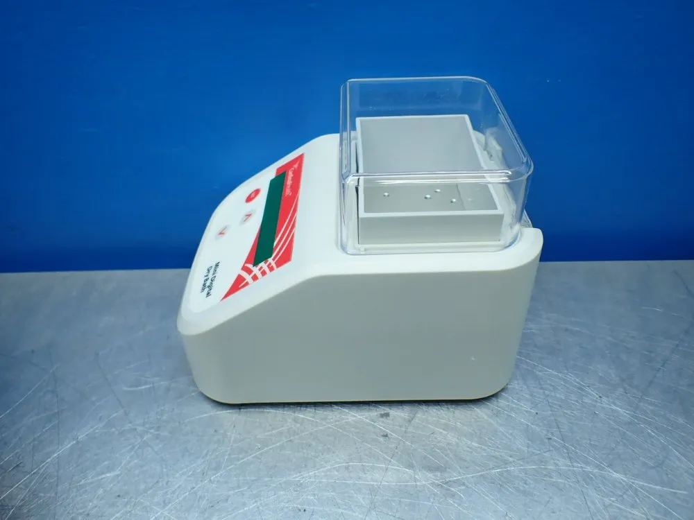 Cardinal Health Mini Digital Dry Bath - Bsh200