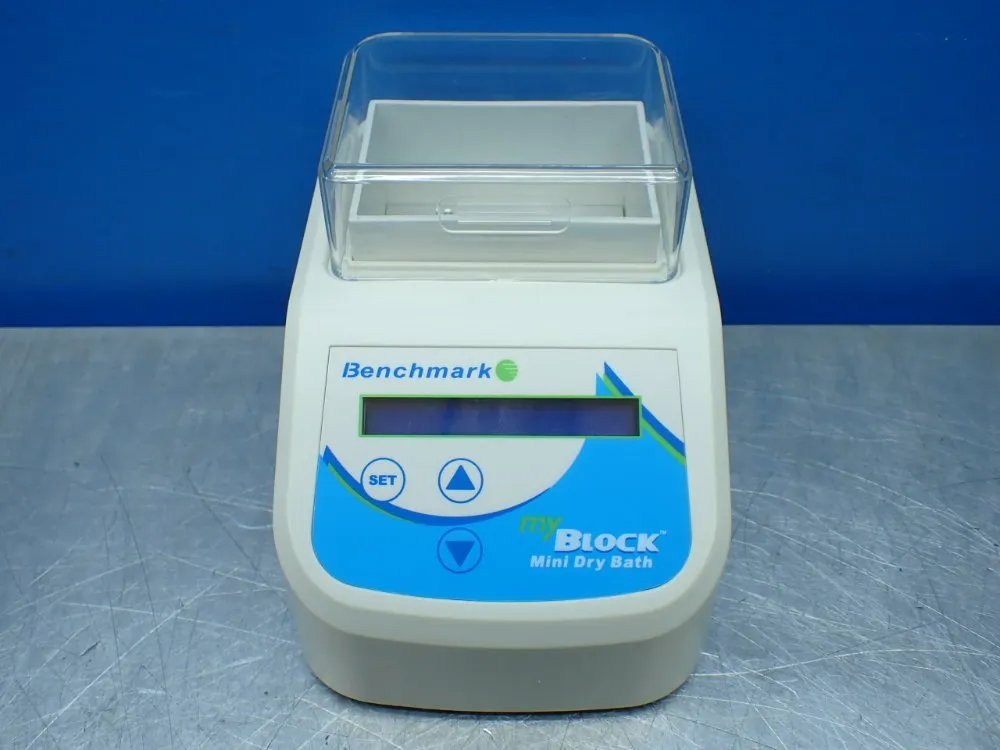 Benchmark Scientific Mini Digital Dry Bath - Bsh200