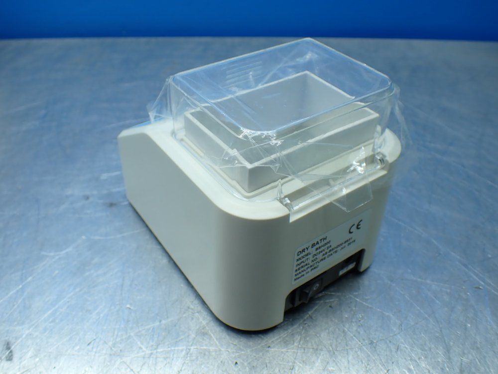 Benchmark Scientific Mini Digital Dry Bath - Bsh200