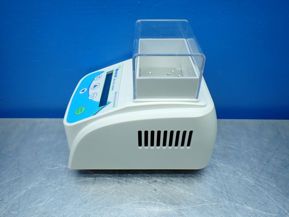 Benchmark Scientific Mini Dry Bath - Bsh301
