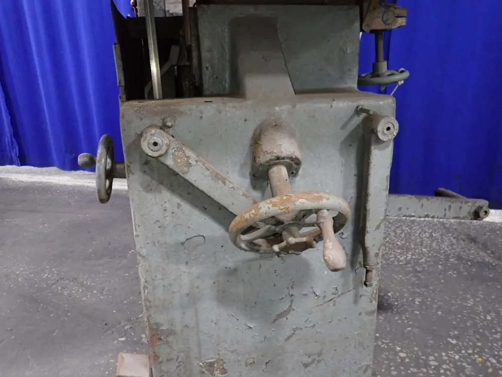Tannewitz 23 1/2" / 36 1/2" Vertical Band Saw - 101589