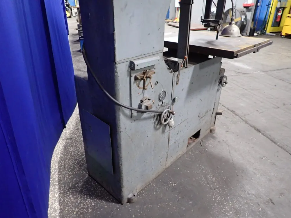 Tannewitz 23 1/2" / 36 1/2" Vertical Band Saw - 101589