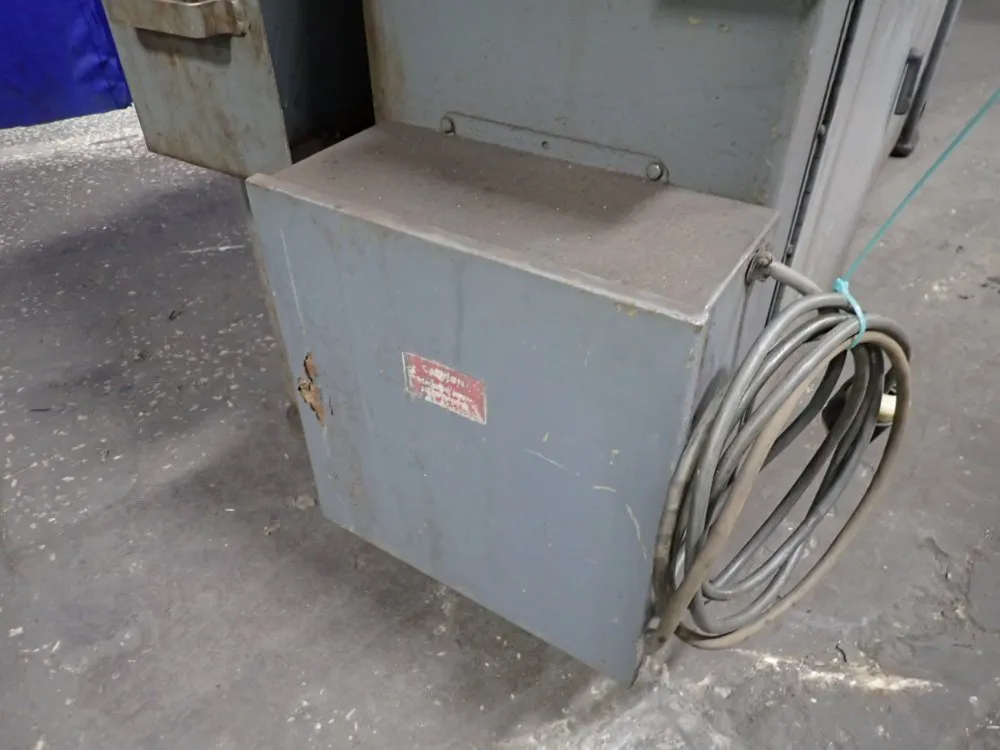 Doall 13 1/2" X 20" Horizontal Band Saw - C-8