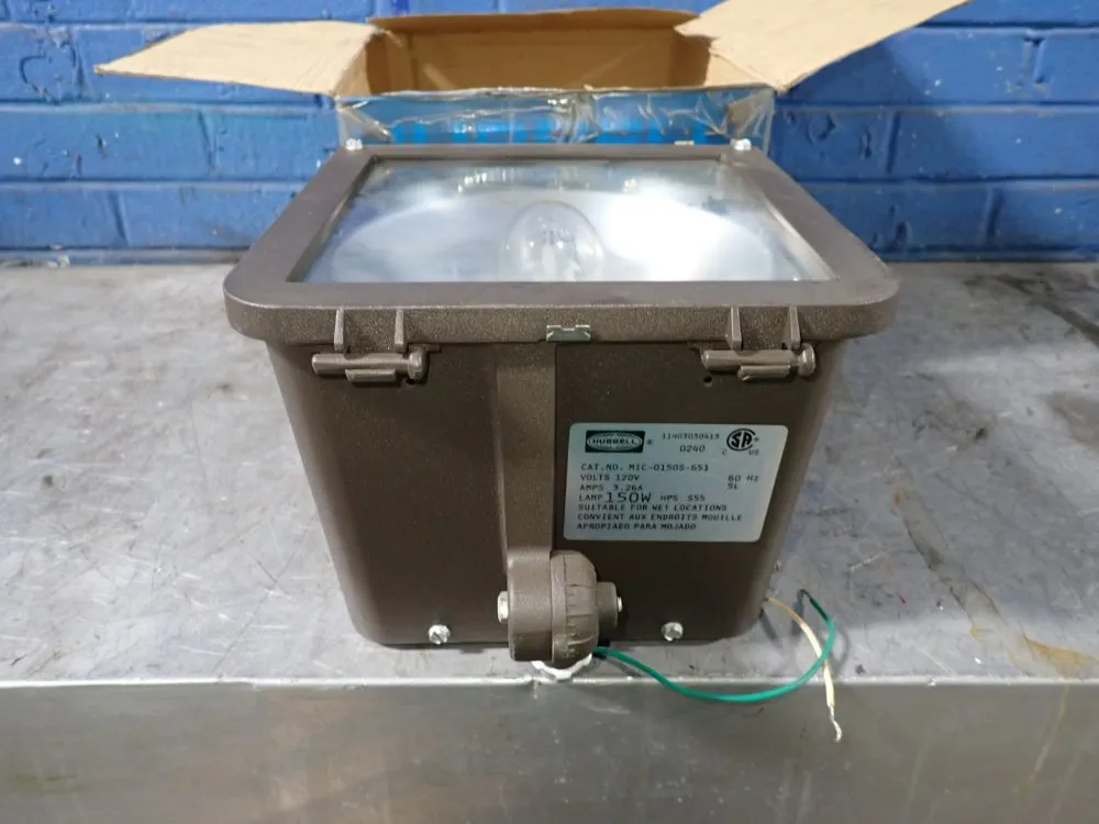 Hubbell 150 Watts Flood Light - Mic-0150s-651