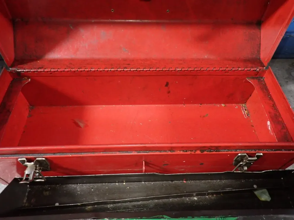 Waterloo 19" X 6" X 8" Tool Box