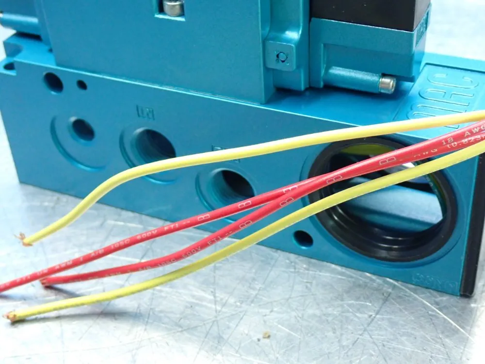 Mac 82-series 4-way Solenoid Valve - 82a-ec-cka-tm-daap-1da