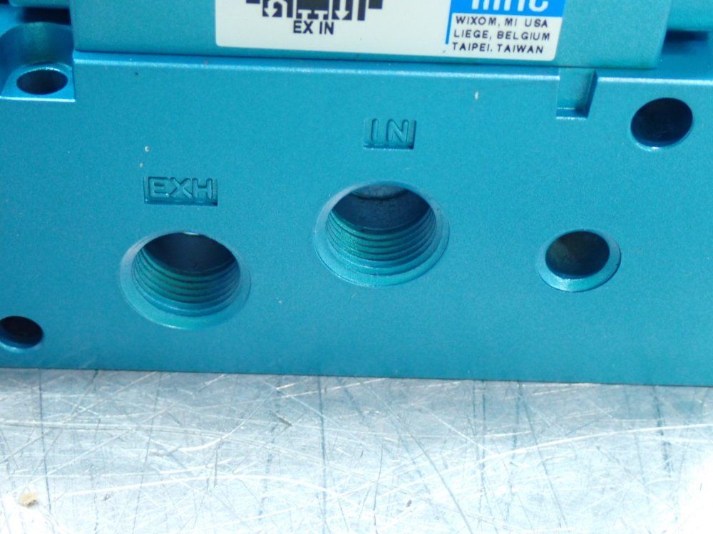 Mac 82-series 4-way Solenoid Valve - 82a-ec-cka-tm-daap-1da