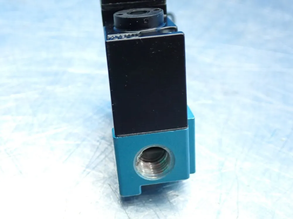 Mac 3-way 100-series Solenoid Valve Unit - 113b-111aaa