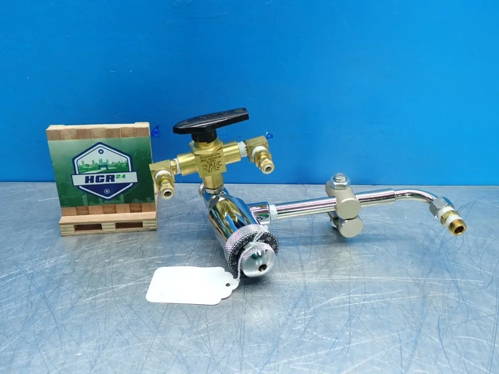 Swagelok 2500psig 40-series Brass 3-way Ball Valve Assembly - B-43xf4