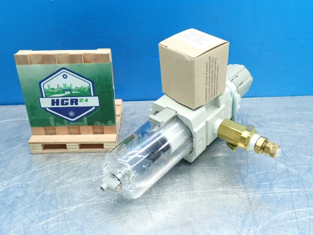 Smc 3/8 Port Size, Npt Thread 7-125psi Integrated Filter Regulator - Aw30-n02-z-b