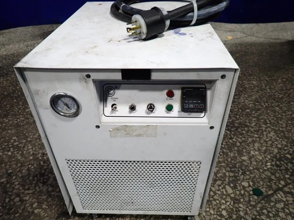 Plastic Process Equipment Chiller - Mfto752c