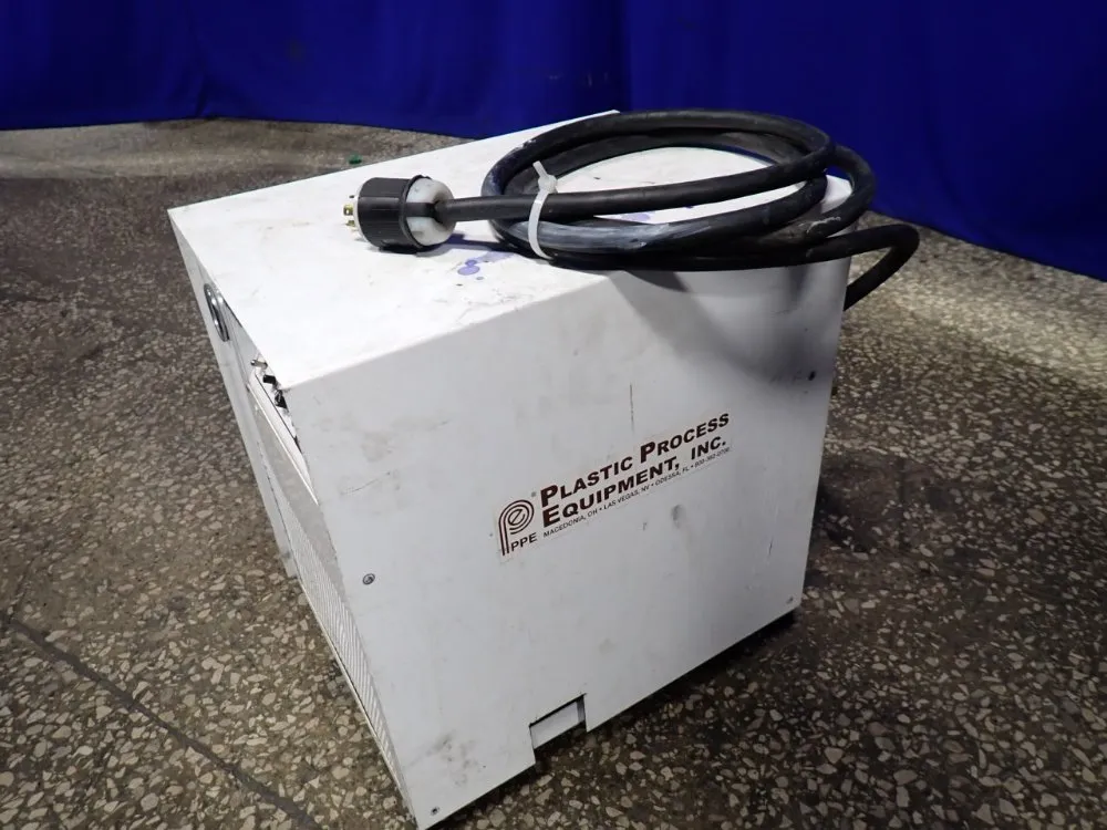 Plastic Process Equipment Chiller - Mfto752c