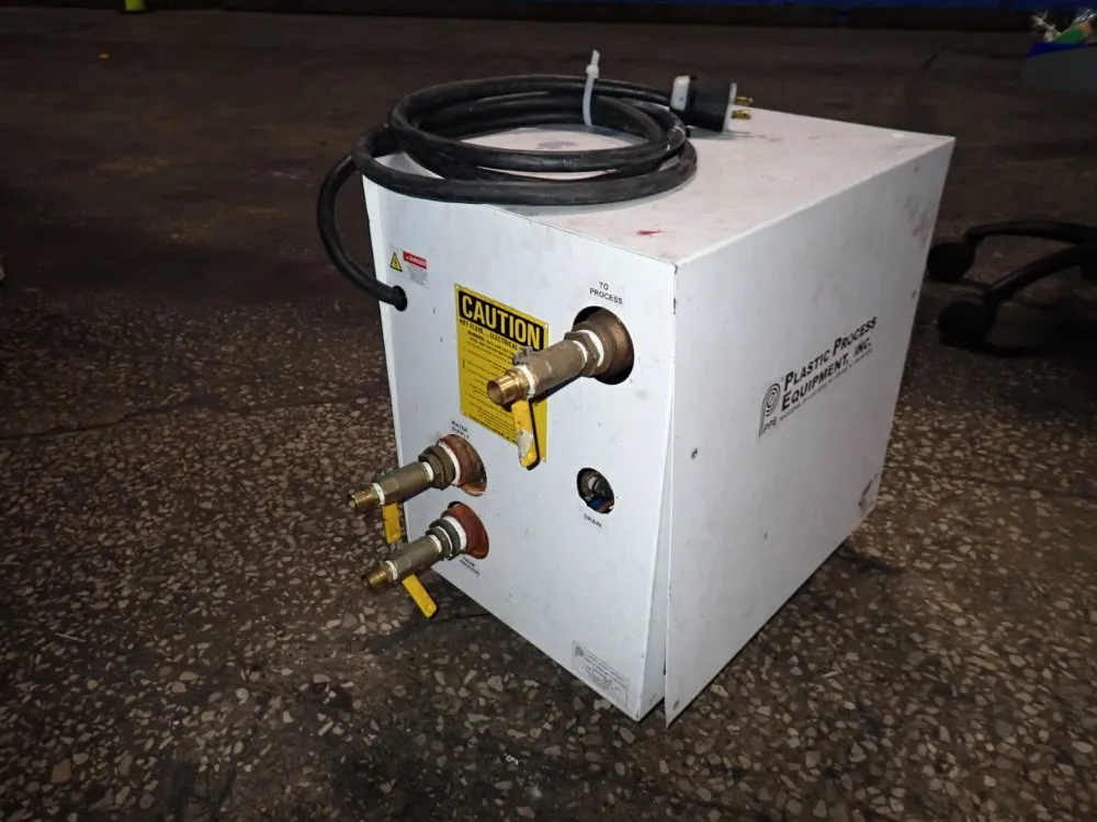 Plastic Process Equipment Chiller - Mfto752c