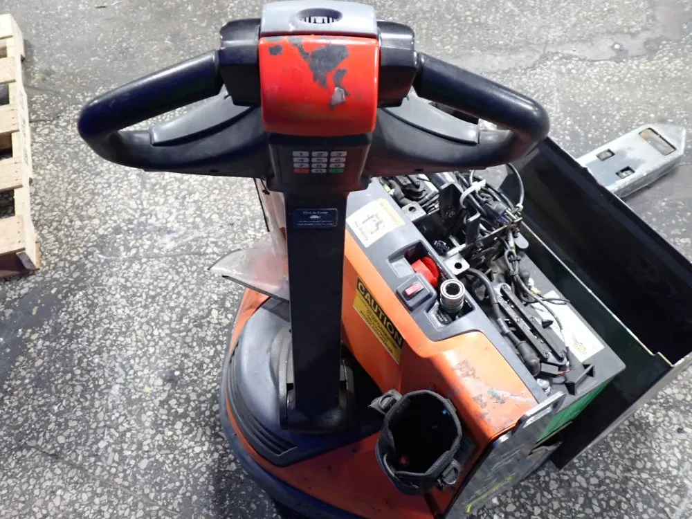 Toyota 4500 Lbs Electric Pallet Jack - 8h5w23