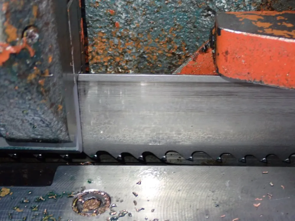 19" X 18" Horizontal Band Saw - Ha-400w