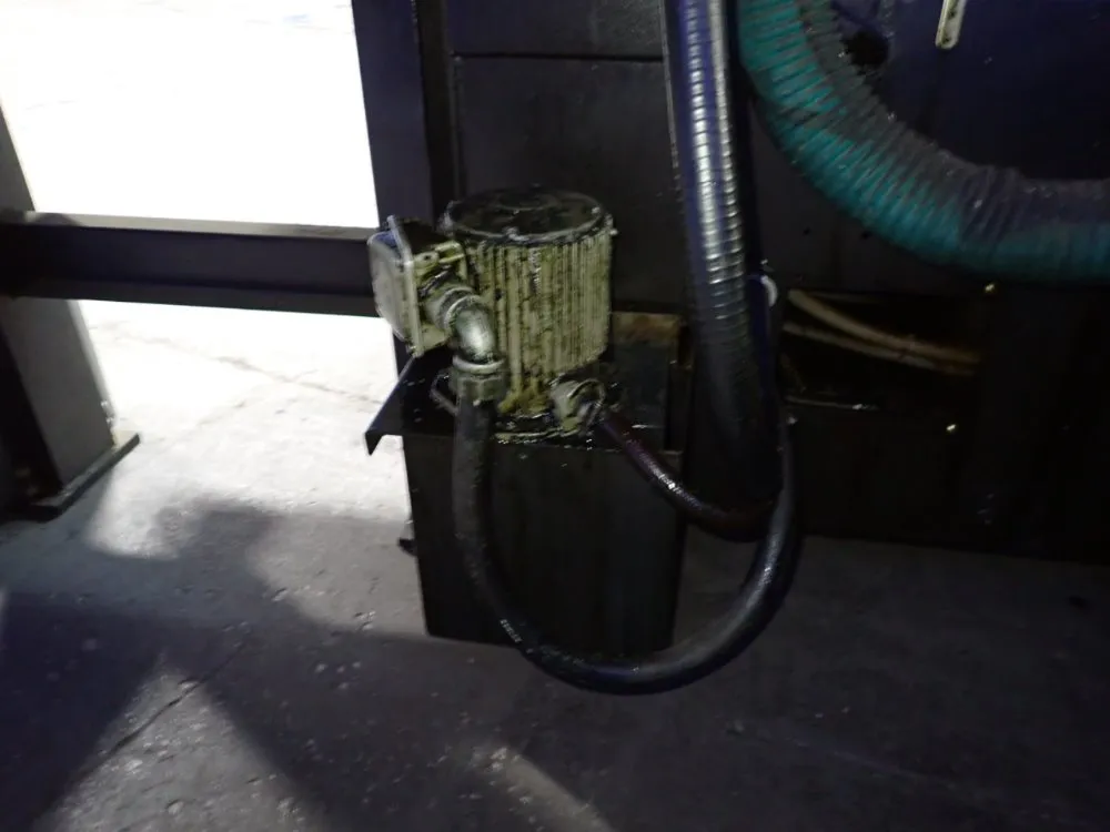 18" X 17" Horizontal Band Saw - Hfa-400w