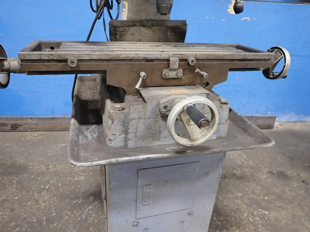 8" X 22" Vertical Mill