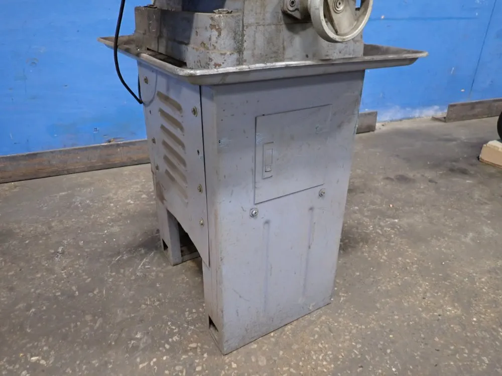 8" X 22" Vertical Mill