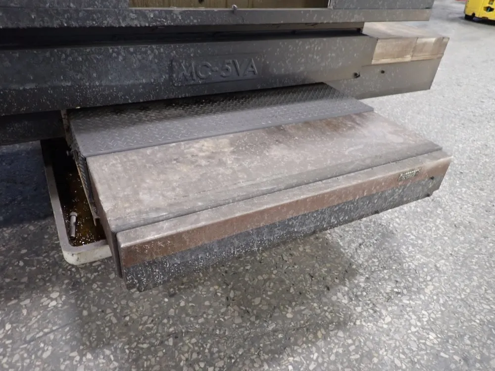 Okuma 20" X 51 1/2" Cnc Vmc - Mc-5va