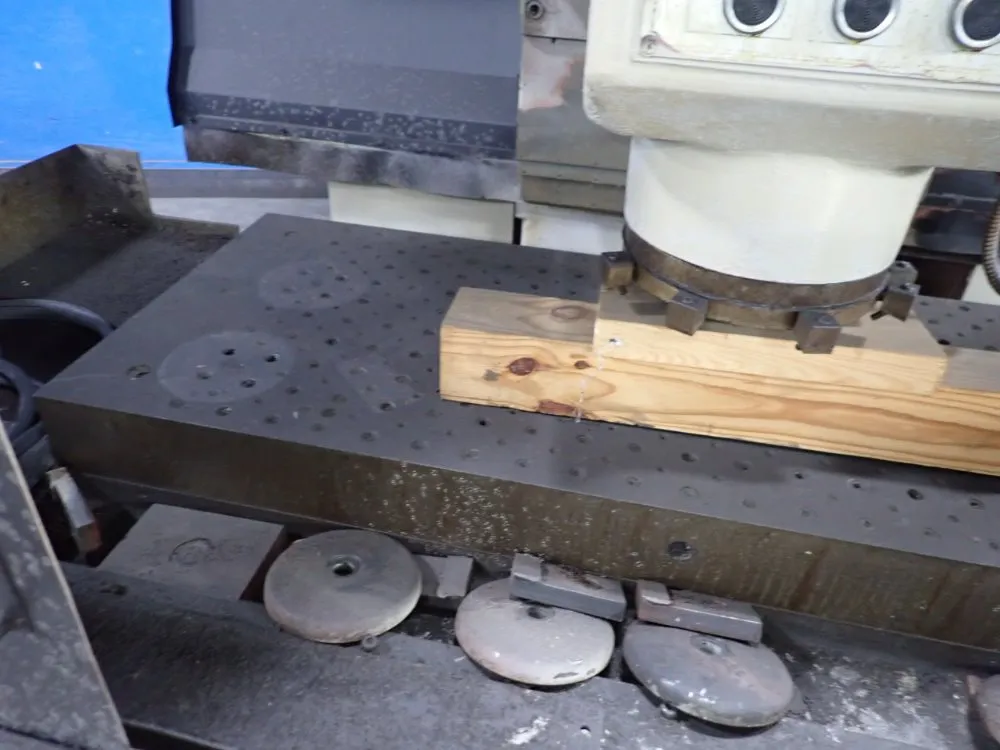 Okuma 20" X 51 1/2" Cnc Vmc - Mc-5va