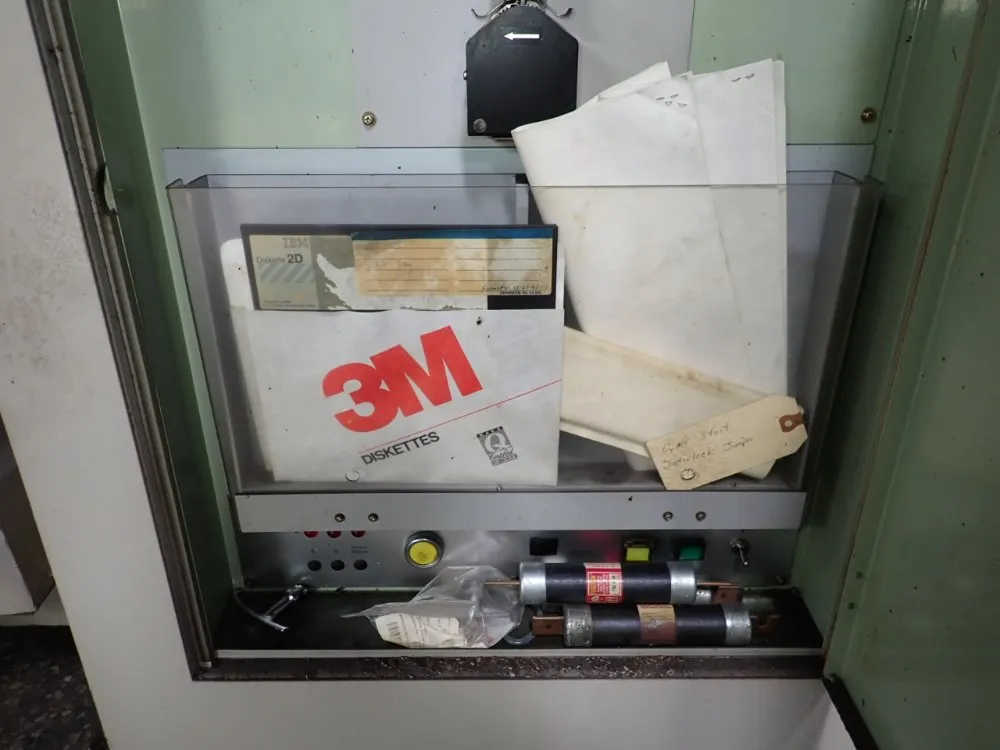 Okuma 20" X 51 1/2" Cnc Vmc - Mc-5va